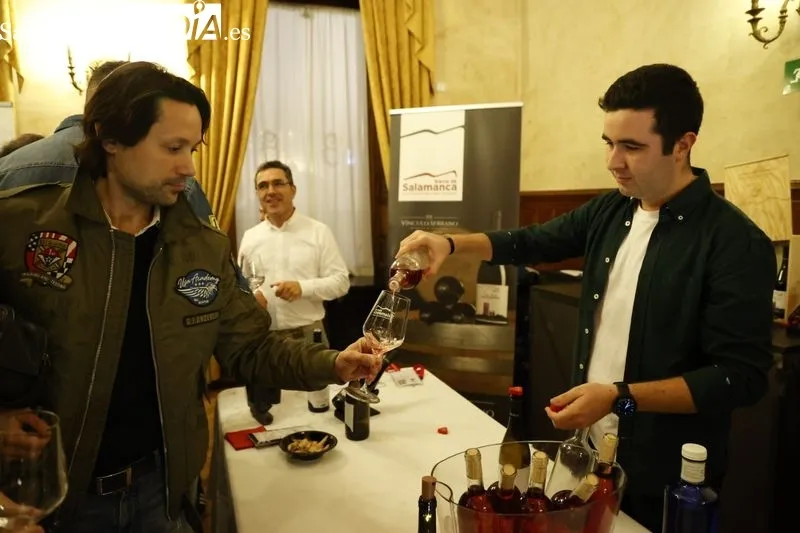 Presentación Anual de los Vinos de la DOP Sierra de Salamanca en el Casino. Fotos: David Sañudo