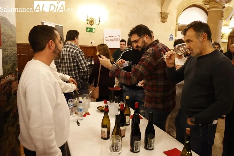 Presentación Anual de los Vinos de la DOP Sierra de Salamanca en el Casino. Fotos: David Sañudo
