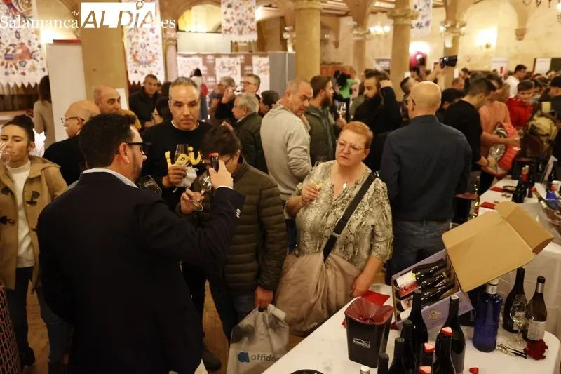 Presentación Anual de los Vinos de la DOP Sierra de Salamanca en el Casino. Fotos: David Sañudo
