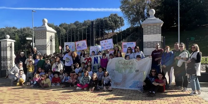 Sol y temperatura agradable en la Fiesta de la Infancia de Carbajosa de la Sagrada.