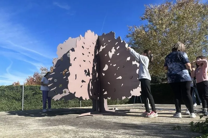Sol y temperatura agradable en la Fiesta de la Infancia de Carbajosa de la Sagrada.