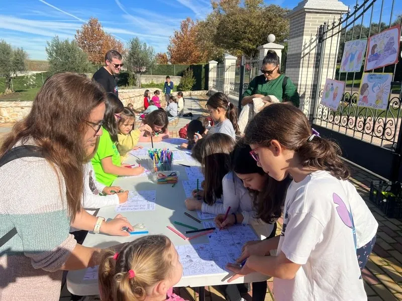 Sol y temperatura agradable en la Fiesta de la Infancia de Carbajosa de la Sagrada.