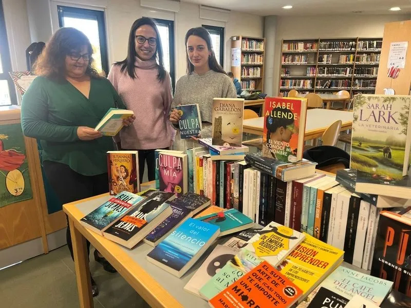 Foto 3 - La Biblioteca Municipal de Carbajosa incorpora 202 nuevos ejemplares