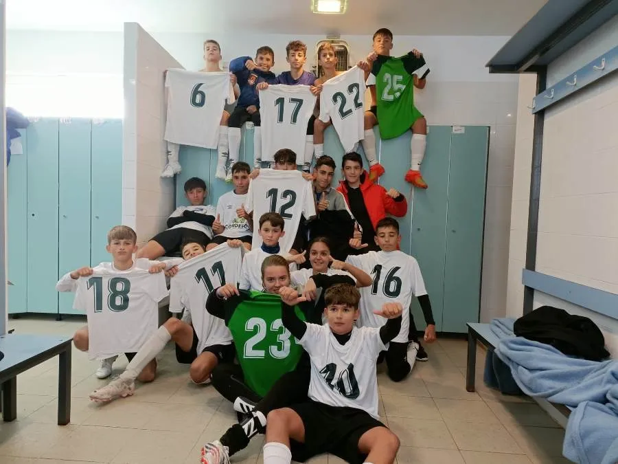 Foto 2 - #M [3-5 NOV] Victoria del III Alev&iacute;n en el estreno de los Juegos Escolares de F&uacute;tbol Sala