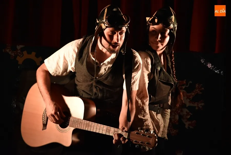 Foto 8 - Llenazo en el arranque con Al&uacute;a Teatro de las &lsquo;Aventuras en Igualdad&rsquo;