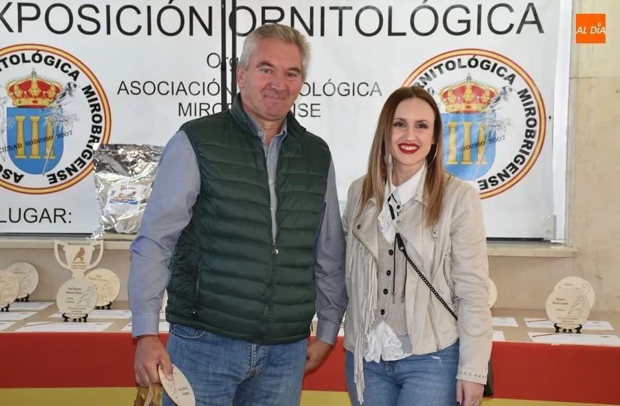 Foto 11 - Distinguidos cerca de una treintena de criadores en la clausura del 12&ordm; Concurso Ornitol&oacute;gico