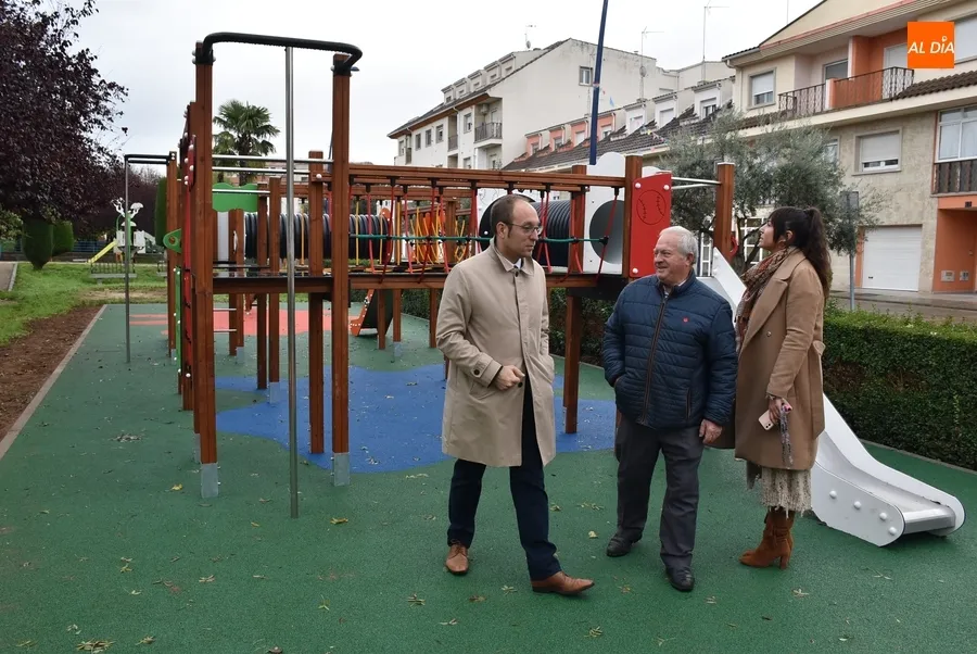 Foto 8 - Ya est&aacute; operativo el renovado parque infantil del Valle de San Mart&iacute;n