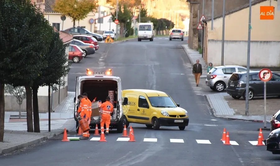 Foto 4 - Los pasos de cebra de la Avenida de B&eacute;jar est&aacute;n de vuelta