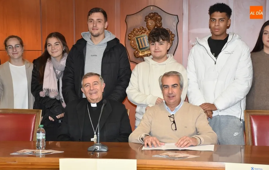 Foto 4 - Varios j&oacute;venes presumen de su fe en la presentaci&oacute;n del balance del a&ntilde;o 2022 de la Di&oacute;cesis