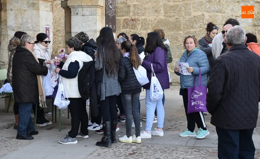 Foto 2 - Nuevo r&eacute;cord hist&oacute;rico de participaci&oacute;n en la Ruta contra la Violencia hacia la Mujer