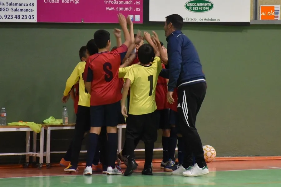 Foto 2 - El III Alev&iacute;n B vence al Futsal Castellanos en un partido que pudo acabar en goleada