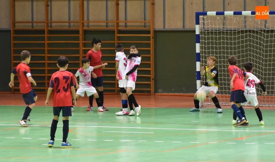 Foto 3 - El III Alev&iacute;n B vence al Futsal Castellanos en un partido que pudo acabar en goleada