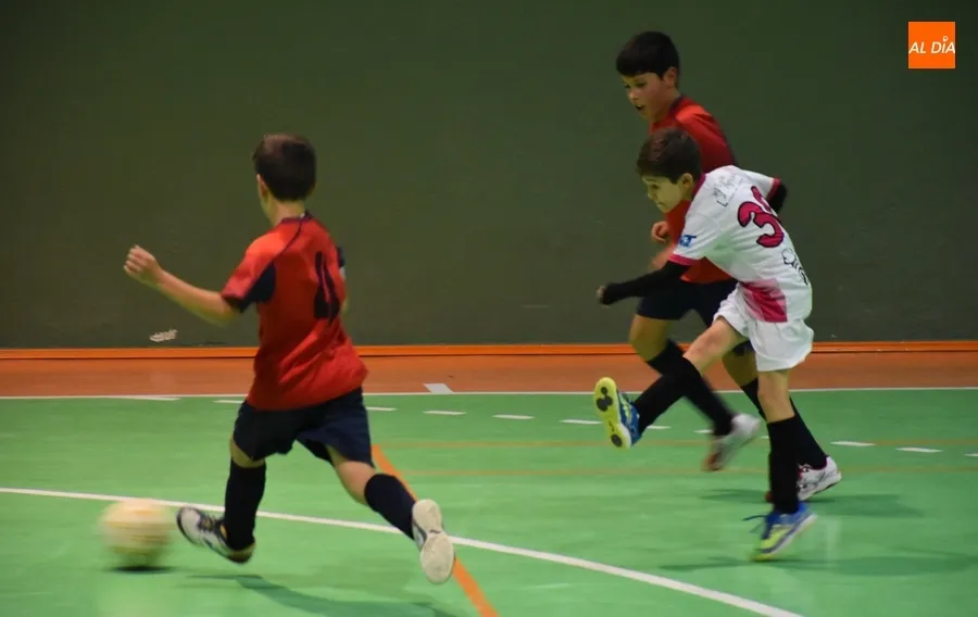 Foto 7 - El III Alev&iacute;n B vence al Futsal Castellanos en un partido que pudo acabar en goleada