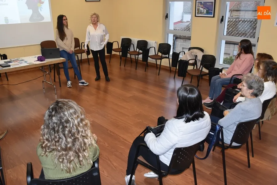 Foto 4 - Ampli abre su ciclo de talleres sobre bienestar emocional