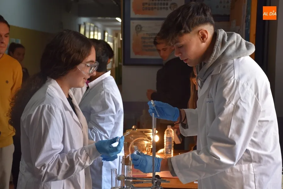 Foto 8 - El IES Fray Diego celebra la Semana de la Ciencia con la idea de institucionalizarla