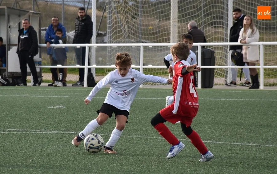 Foto 2 - Contundente primera victoria como local del Benjam&iacute;n del Ciudad Rodrigo