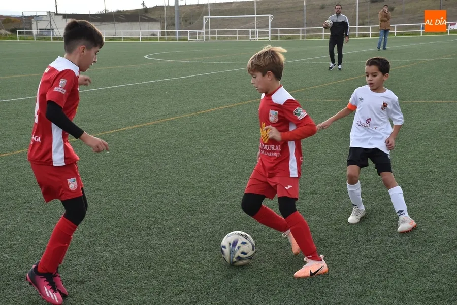 Foto 9 - Contundente primera victoria como local del Benjam&iacute;n del Ciudad Rodrigo