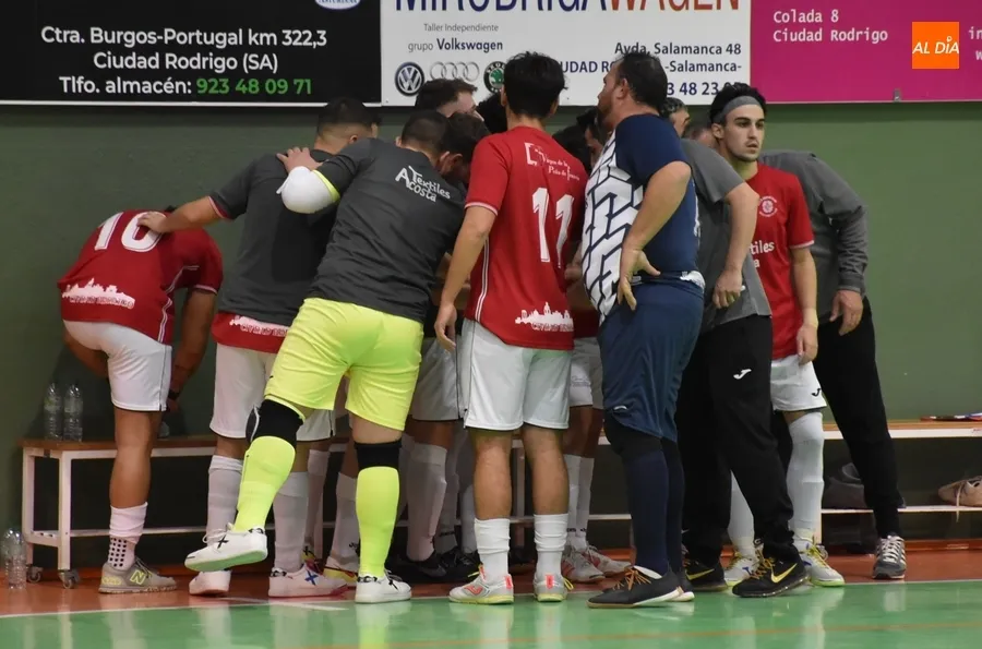 Foto 5 - El III Senior alza por fin los brazos con una luchad&iacute;sima victoria ante Villaquilambre