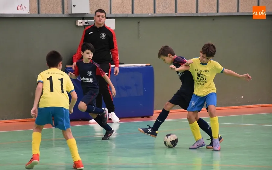 Foto 5 - #M [3-5 NOV] Victoria del III Alev&iacute;n en el estreno de los Juegos Escolares de F&uacute;tbol Sala