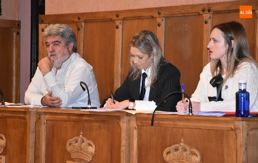 Foto 5 - La oposici&oacute;n apoya la ampliaci&oacute;n de Las Vi&ntilde;as I expresando su lamento por los lustros perdidos