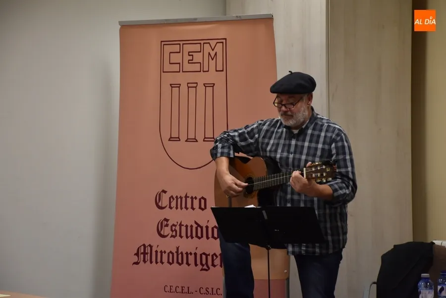 Foto 10 - Arrancan las XVI Jornadas del CEM abri&eacute;ndose a Portugal y con un gui&ntilde;o a Palestina