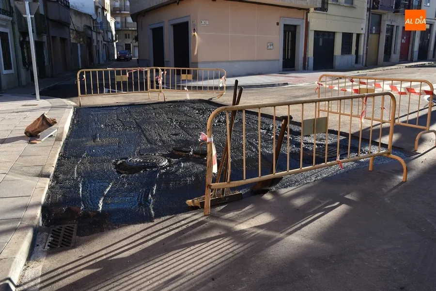 Foto 3 - Reparados sendos tramos del Campo de Toledo y la Plaza de Herradores para evitar balsas de agua