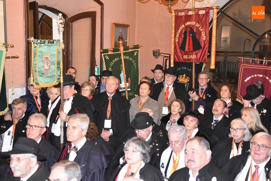 Foto 11 - La Rondalla pone banda sonora a la apertura del magno Encuentro Nacional de la Capa Espa&ntilde;ola