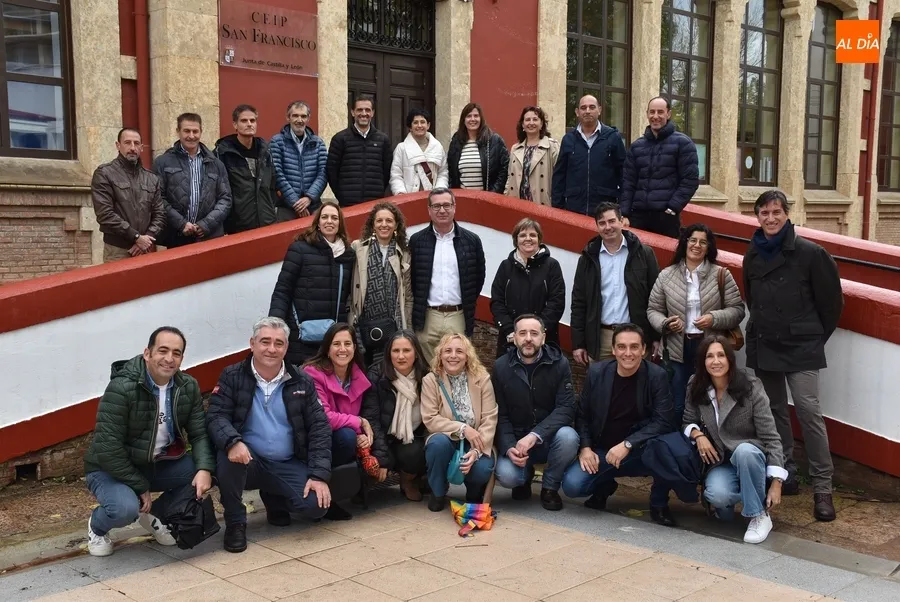 Foto 2 - La clase de 8&ordm;A de San Francisco del curso 1986/1987 se reencuentra con motivo de sus 50 a&ntilde;os
