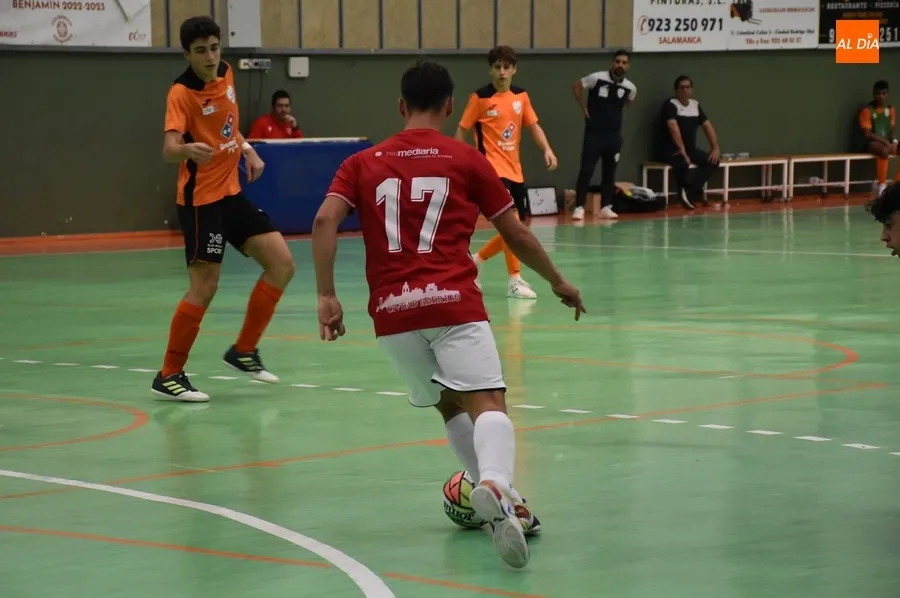 Foto 7 - El III Juvenil pelea y pelea pero se queda al borde del premio ante el ED Vigo 2015