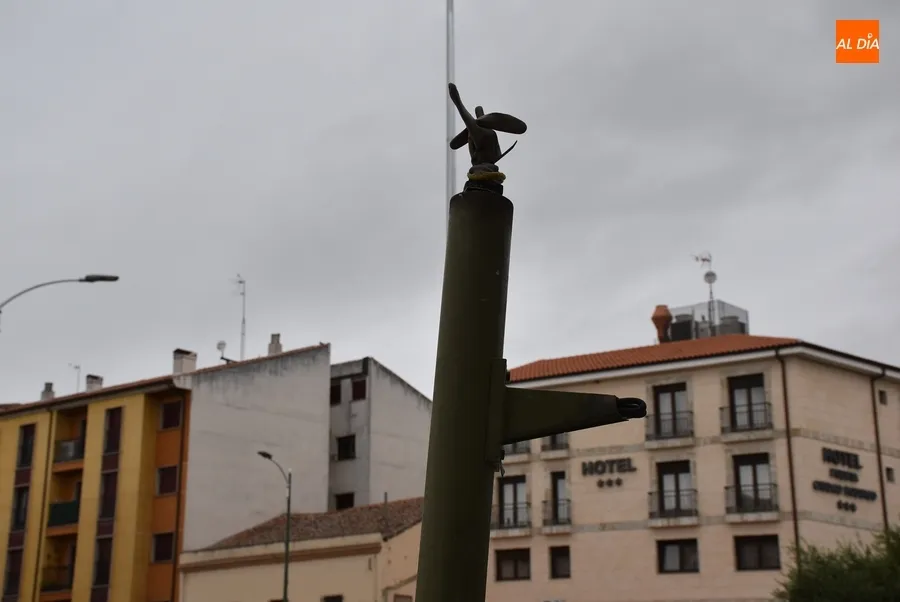 Foto 2 - La rotonda del Cruce cumple un mes sin uno de sus sem&aacute;foros