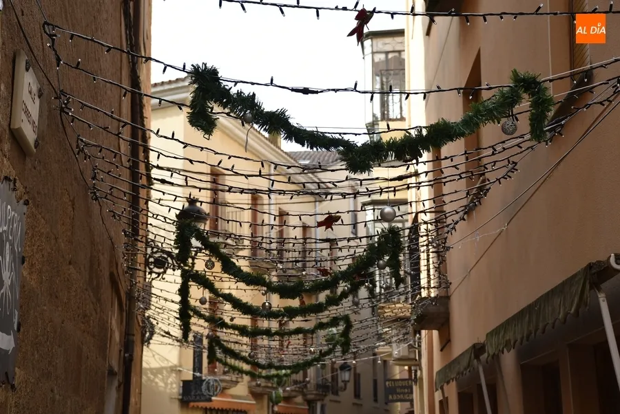 Foto 5 - Cuenta atr&aacute;s en los barrios y zonas comerciales para la llegada de la Navidad