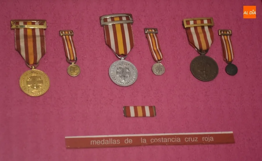 Foto 6 - Cruz Roja rememora en una exposici&oacute;n sus 150 a&ntilde;os de trayectoria en Ciudad Rodrigo