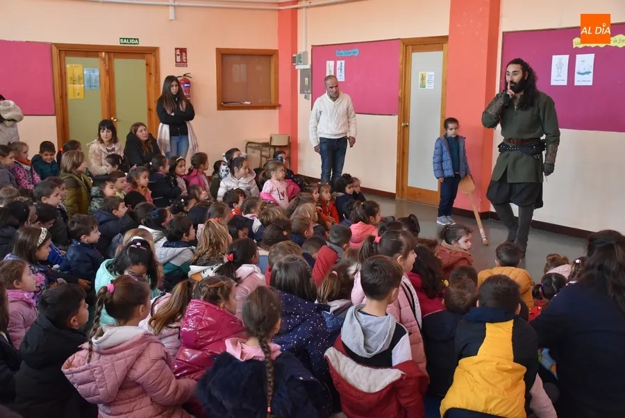 Foto 4 - Ferr&aacute;n Pacheco completa sus &lsquo;paseos en barca&rsquo; en el Colegio Mir&oacute;briga