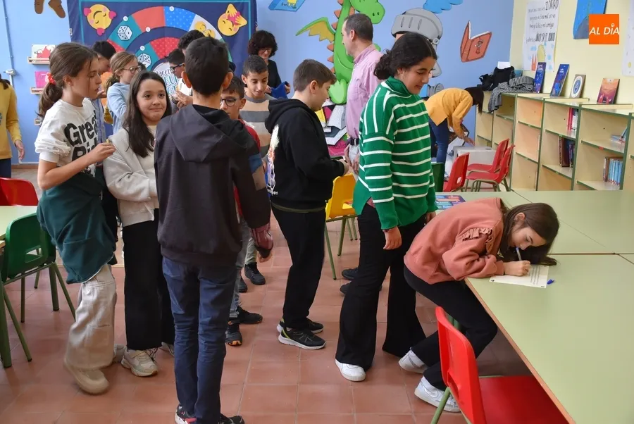 Foto 6 - Los alumnos de 6&ordm; de San Francisco se comprometen por escrito a trabajar por &ldquo;el buen trato&rdquo;