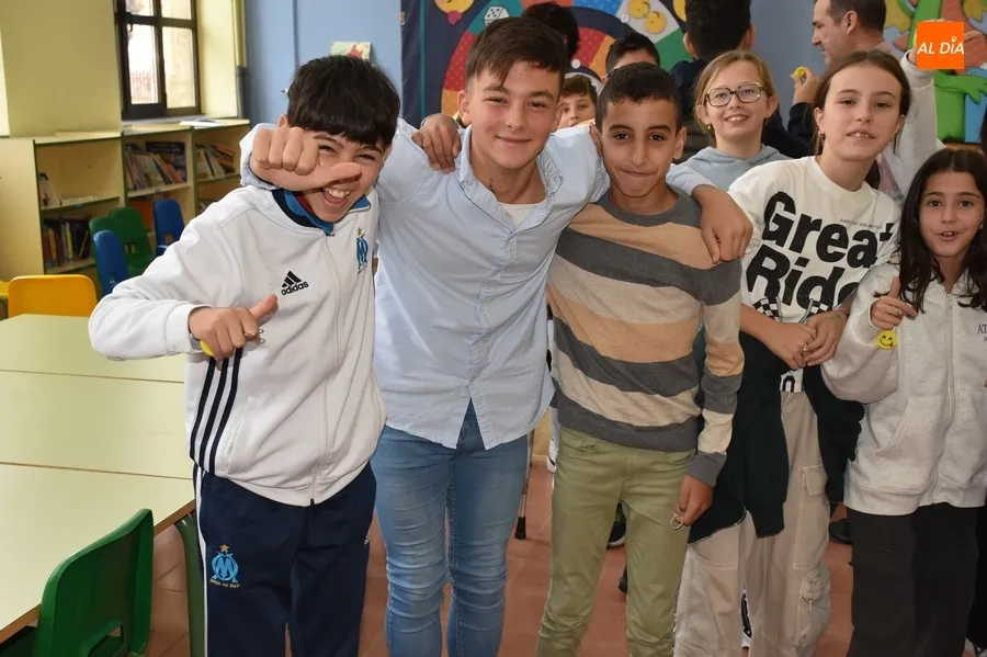 Foto 7 - Los alumnos de 6&ordm; de San Francisco se comprometen por escrito a trabajar por &ldquo;el buen trato&rdquo;
