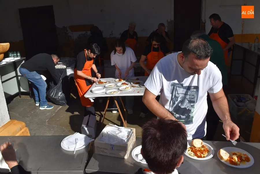 Foto 4 - Los capistas de toda Espa&ntilde;a prueban los huevos fritos con farinato