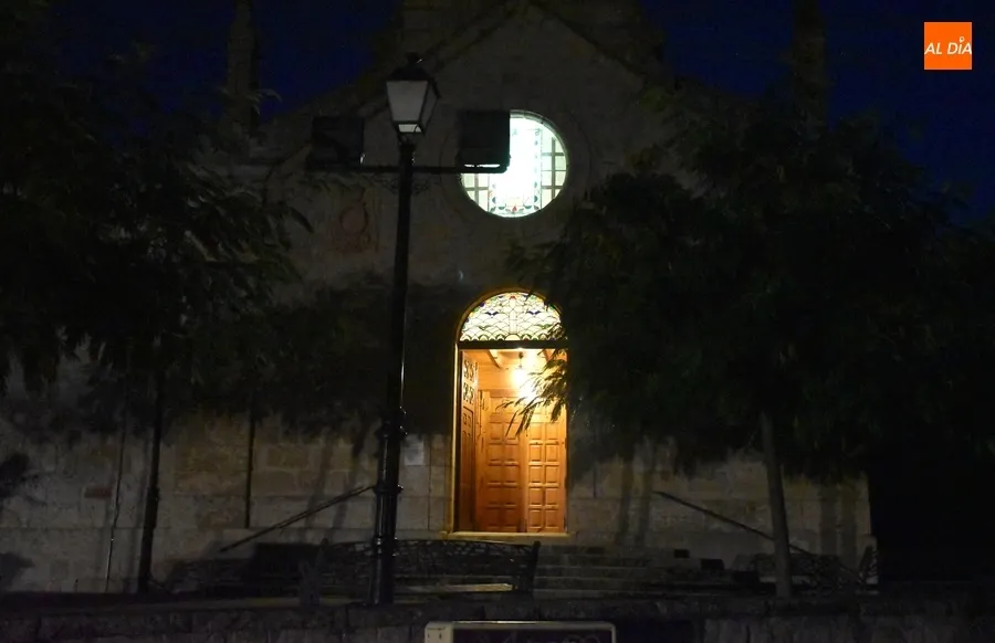 Foto 8 - Parte del barrio de San Crist&oacute;bal &lsquo;inicia la noche&rsquo; un rato m&aacute;s tarde de lo habitual