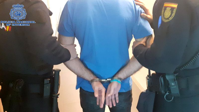 Detenido a un hombre de 51 años como presunto autor de un delito de amenazas graves a personal sanitario de un Centro de Salud de Logroño. Foto archivo