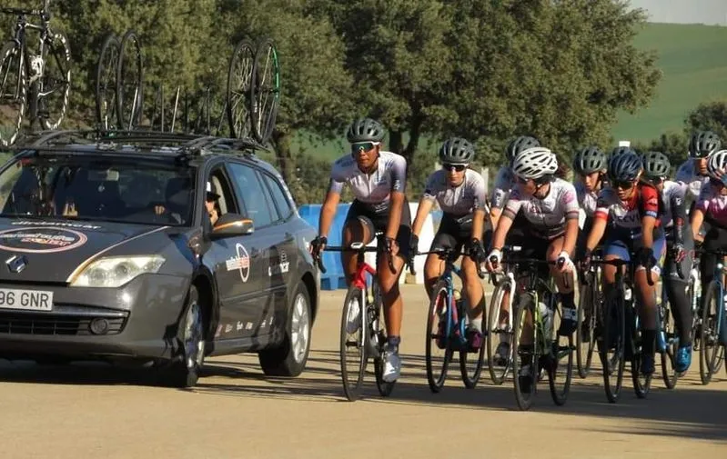 Ciclistas del Enchufe Solar en el circuito Quercus Vega