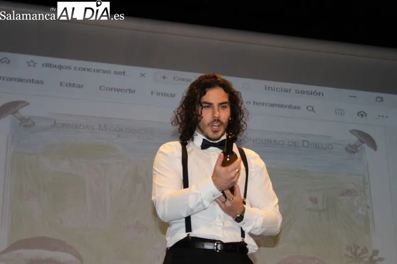 Foto 3 - Entrega de premios de las jornadas micol&oacute;gicas y Gala L&iacute;rica en el Teatro de la Villa