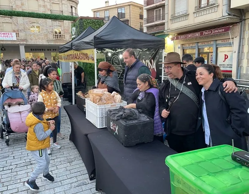 Imágenes de la castañada popular de Guijuelo.