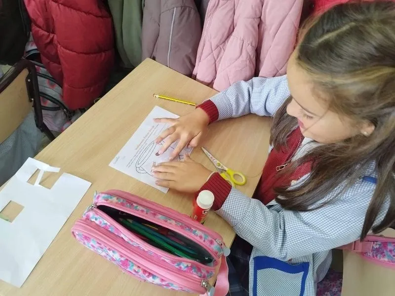 Foto 10 - Los alumnos de Primaria del San Juan Bosco disfrutan y aprenden con actividades de Halloween en ingl&eacute;s
