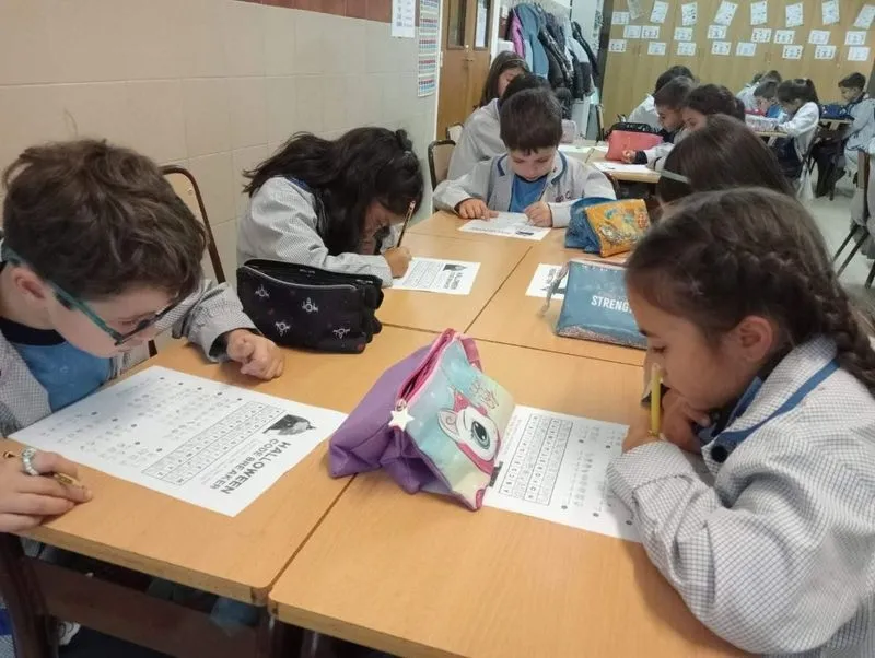 Foto 5 - Los alumnos de Primaria del San Juan Bosco disfrutan y aprenden con actividades de Halloween en ingl&eacute;s