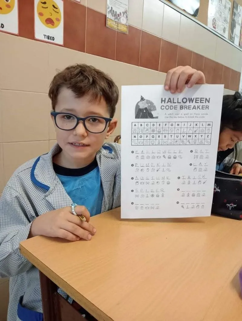 Foto 4 - Los alumnos de Primaria del San Juan Bosco disfrutan y aprenden con actividades de Halloween en ingl&eacute;s