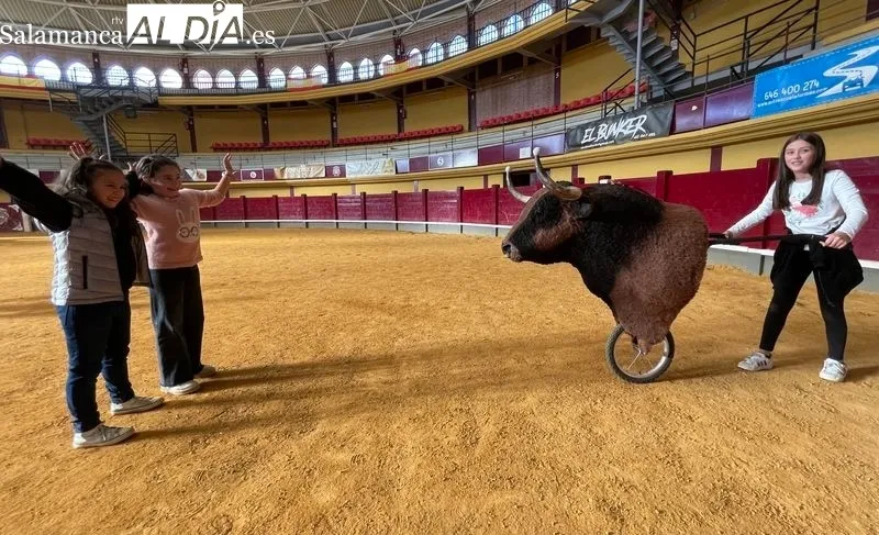 Foto 8 - La '15 de Octubre' se reencuentra: Toros, gastronom&iacute;a y m&uacute;sica 