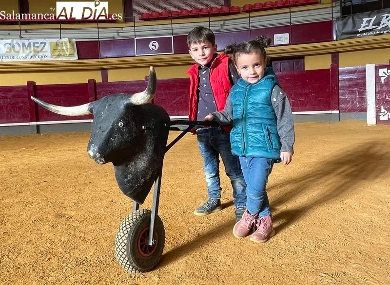 Foto 6 - La '15 de Octubre' se reencuentra: Toros, gastronom&iacute;a y m&uacute;sica 