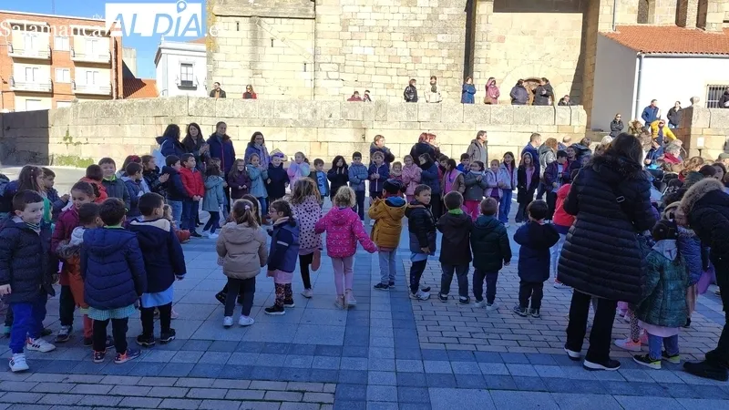El CEIP Manuel Moreno Blanco y Asprodes dicen 'no' a la violencia de género / CORRAL