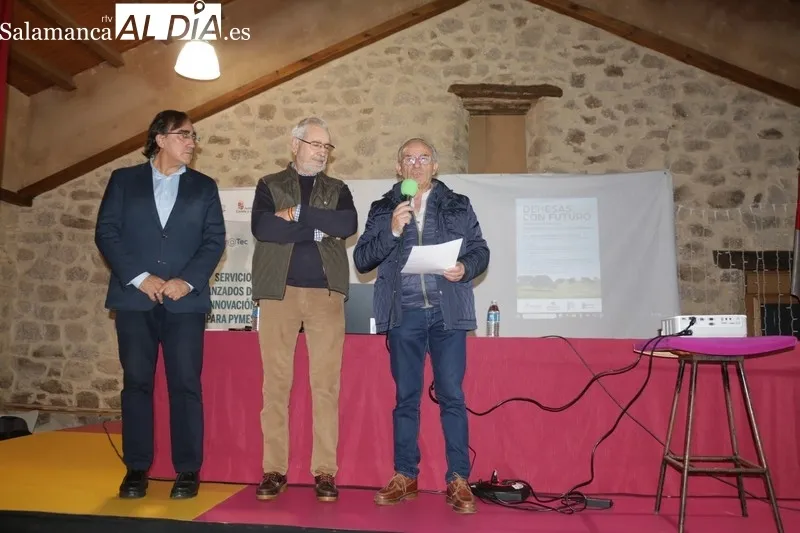 Desarrollo de la jornada técnica 'Dehesas con futuro' en Cipérez / CORRAL