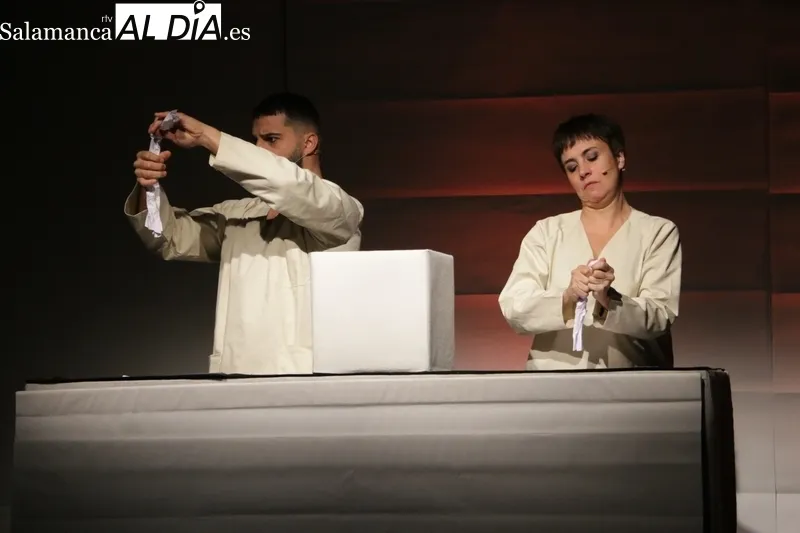 Buena afluencia en el Centro Cultural de Vitigudino para ver 'Alas para Alex' / CORRAL
