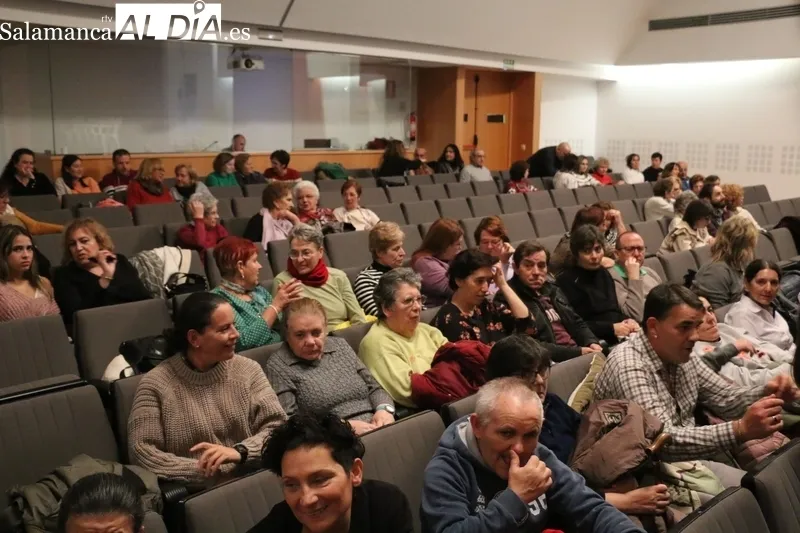 Extraordinaría interpretación de Raquel G. Sevillano en Vitigudino en 'Por un puto zapato' / CORRAL 